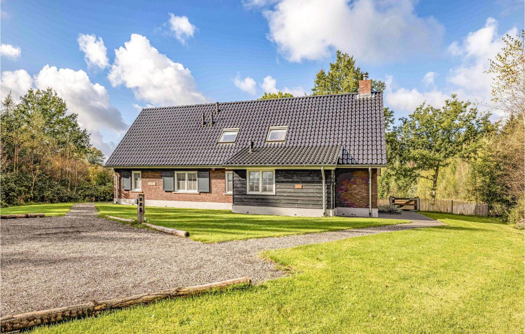 Amazing Home In Rijssen With Wifi Екстериор снимка