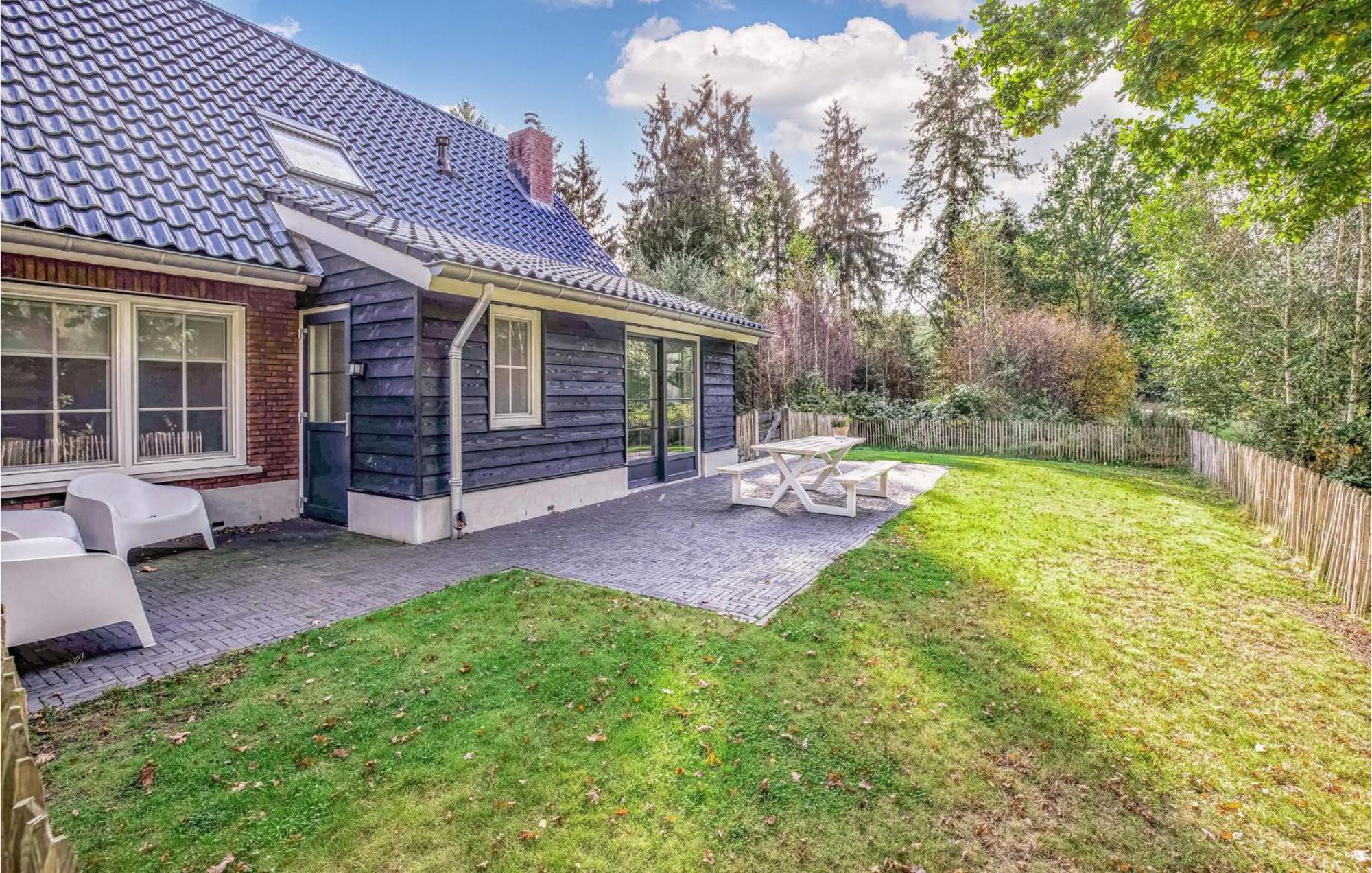 Amazing Home In Rijssen With Wifi Екстериор снимка