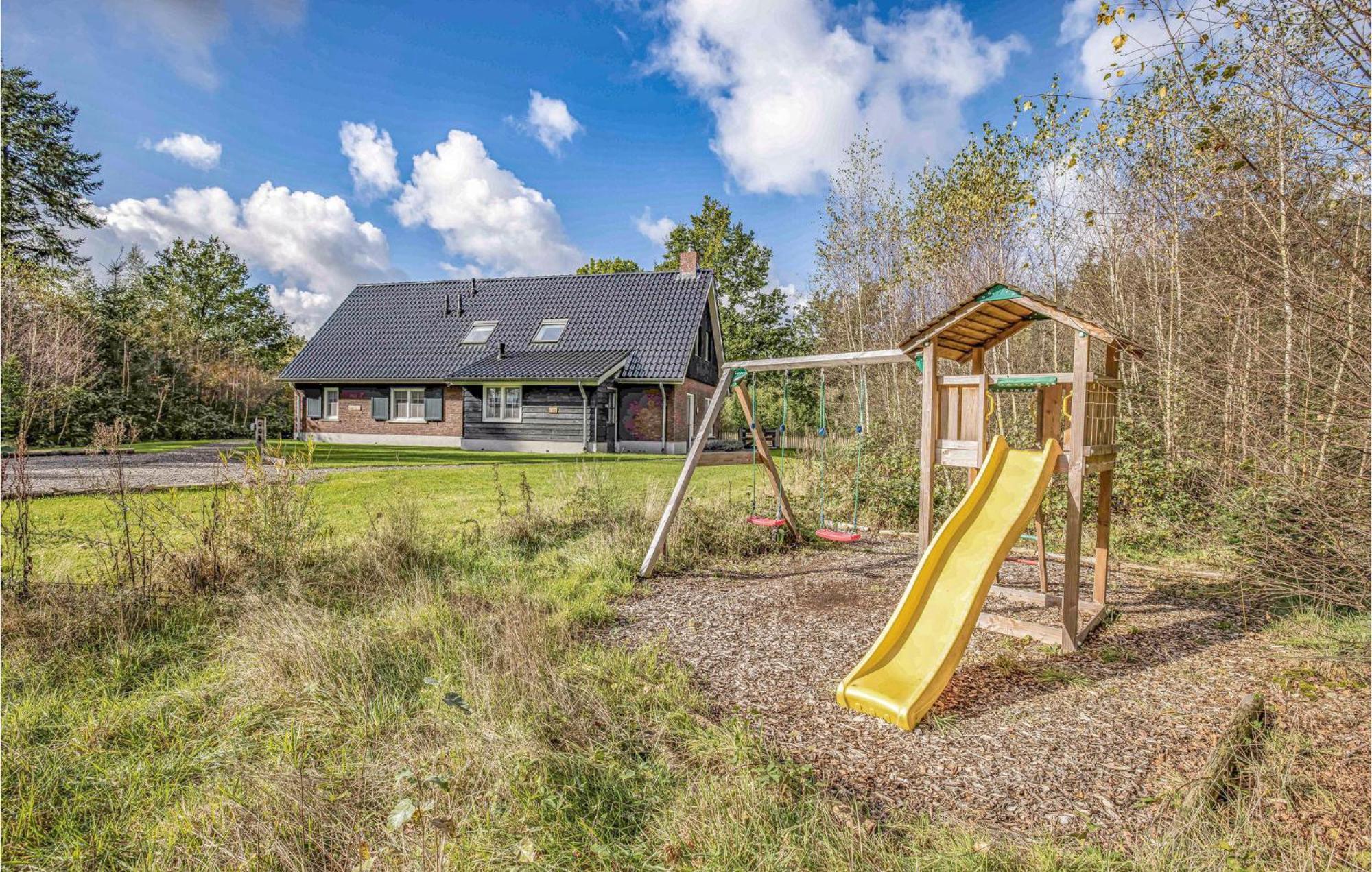 Amazing Home In Rijssen With Wifi Екстериор снимка
